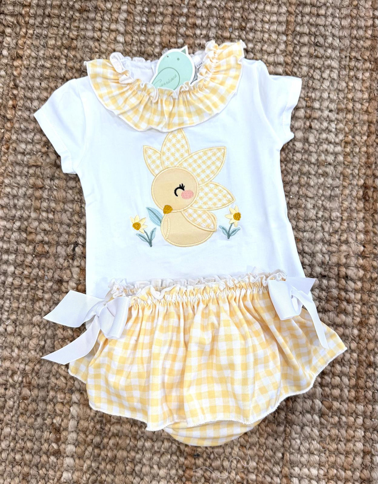 Conjunto niña pollito
