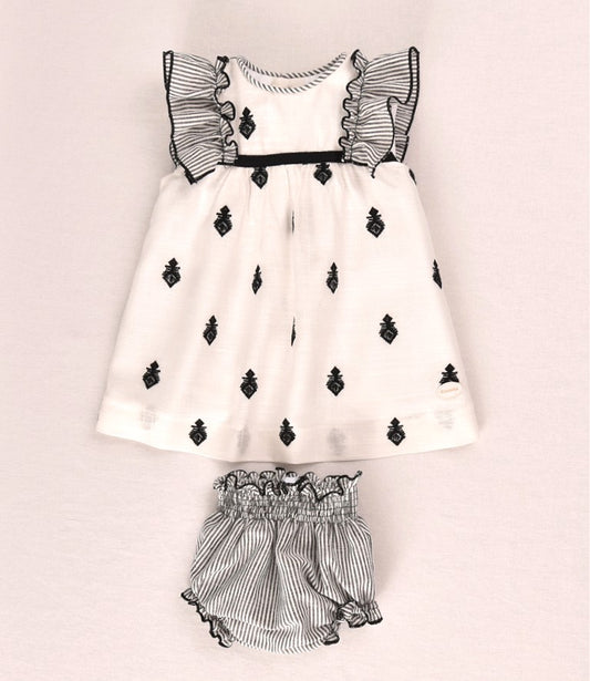 Vestido Bordado con braguita