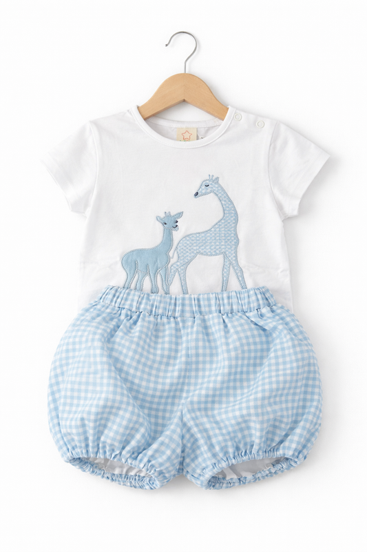 Conjunto jirafa niño